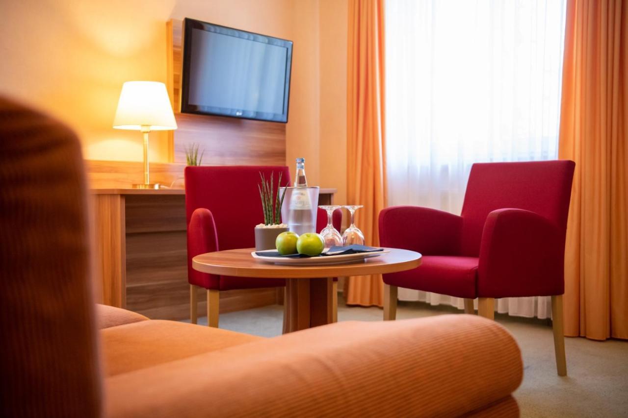 Hotel Zum Steinhof Bad Blankenburg Exteriör bild