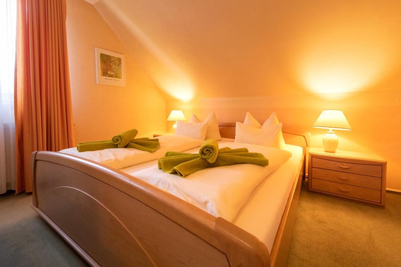 Hotel Zum Steinhof Bad Blankenburg Exteriör bild